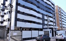 Edificio Aquamarine